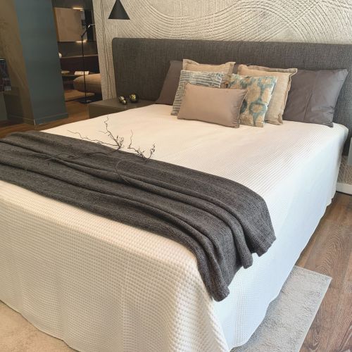 Blancahome allestimento negozio Lago Store zona notte